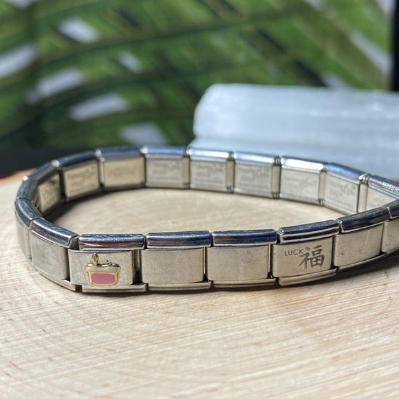 VTG| Stainless Steel BH Bracelet ✨ - Picture 2 of 4